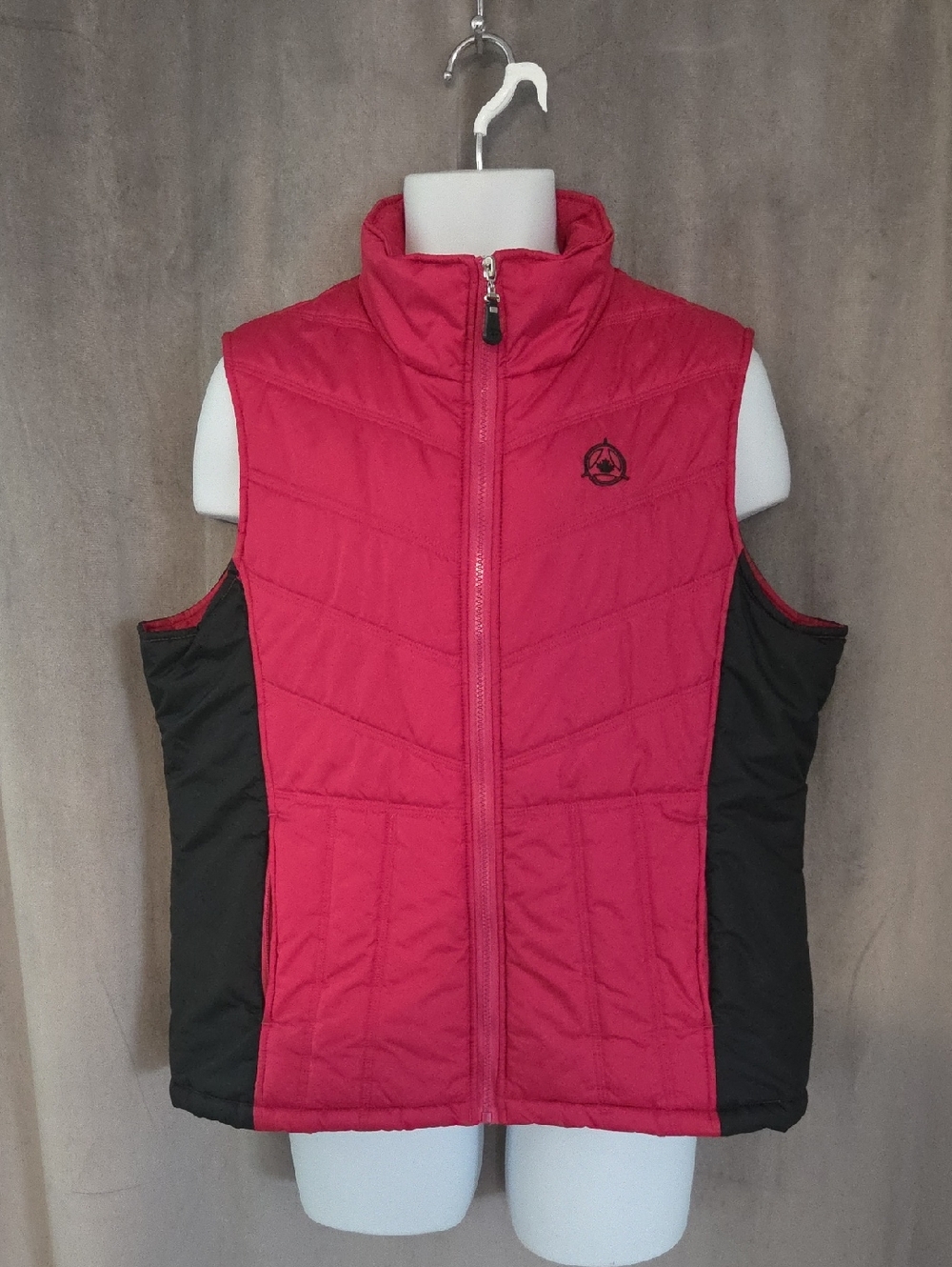 Size Large Northwind Pink Quilted Vest with Black Panels